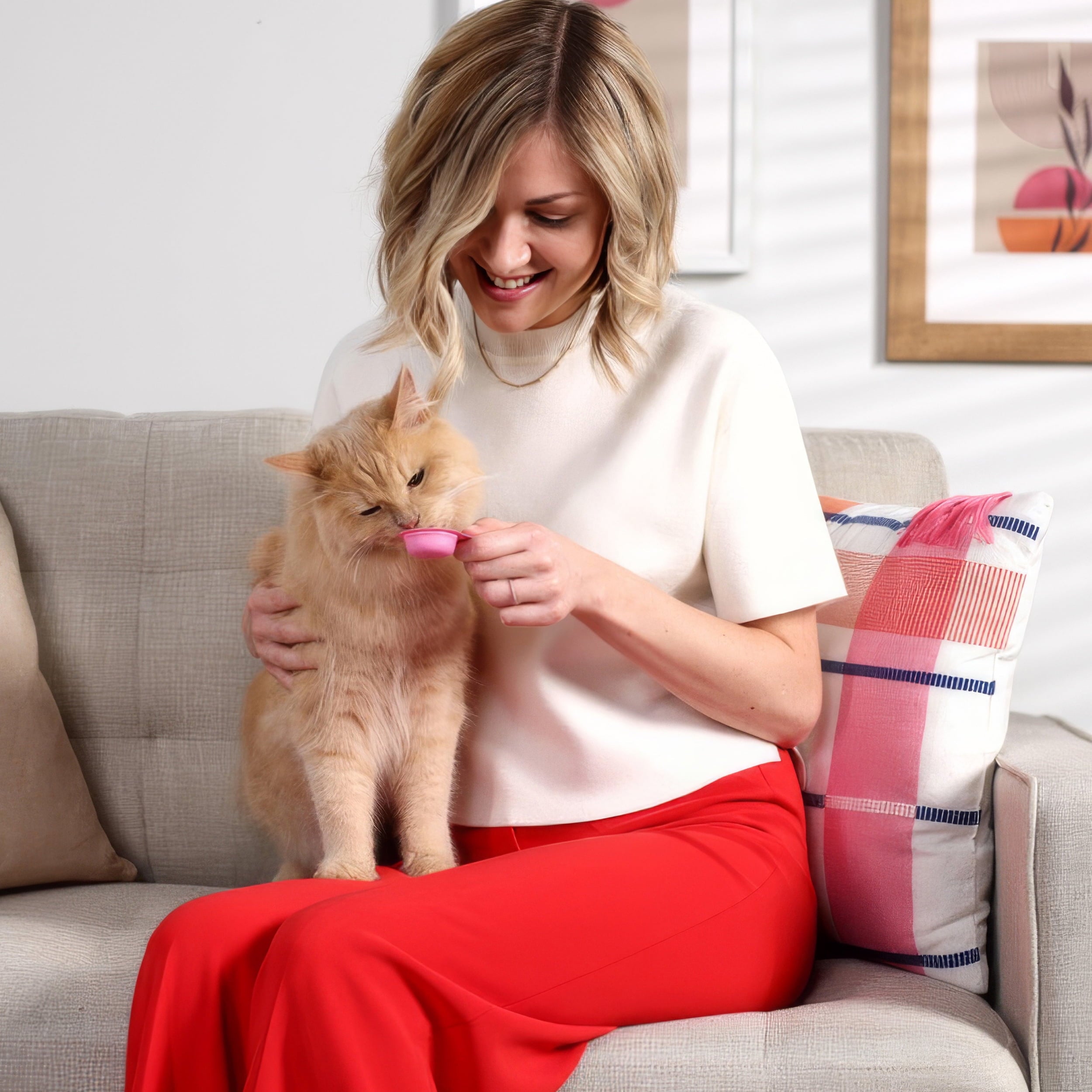 Hartz Delectables Lickable Spoon, Interactive Wet Cat Treats, Salmon 8ct