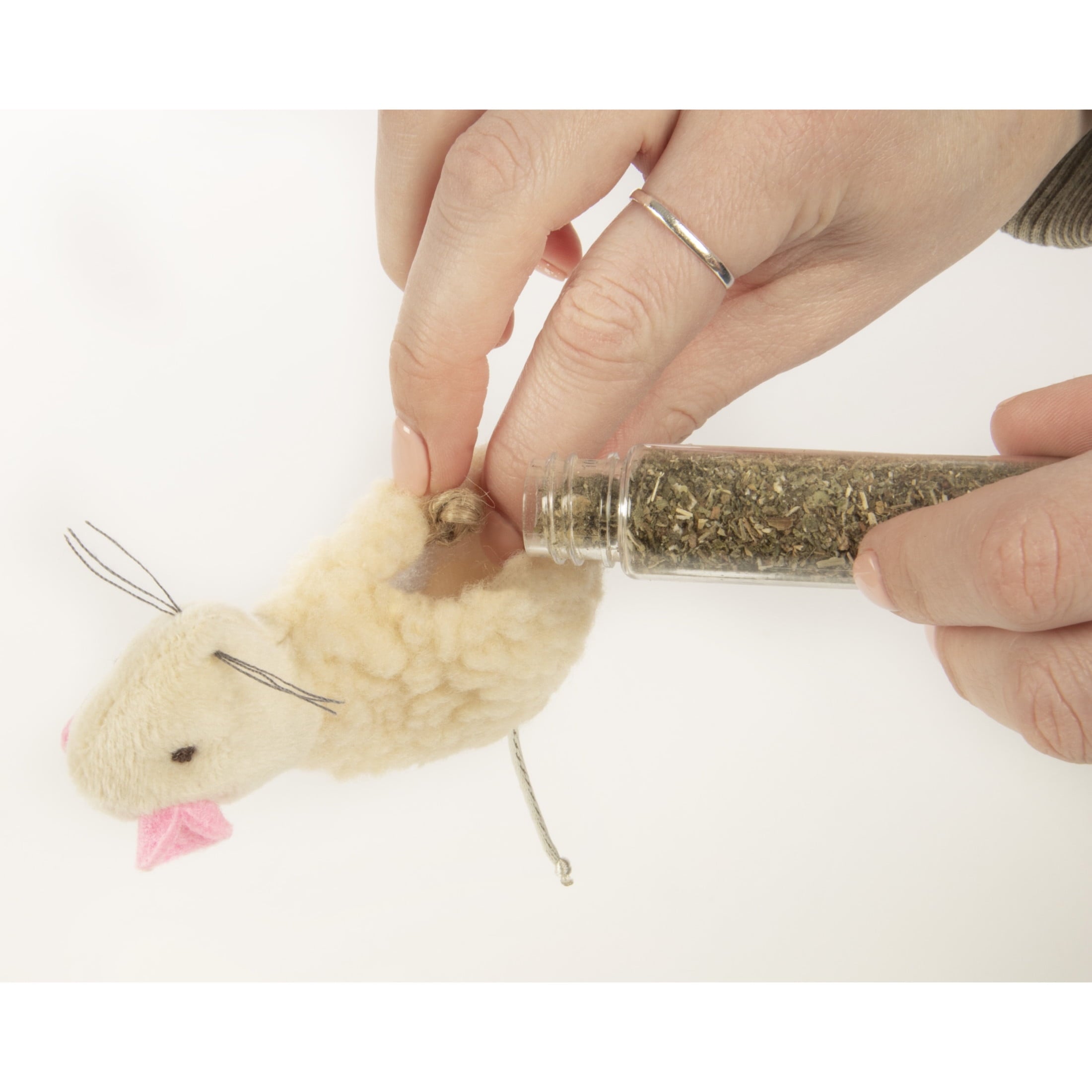 SmartyKat Madcap Mania Mouse, Soft Plush Catnip Cat Toy with String Tail, with Pure & Potent Catnip, Refillable & Durable